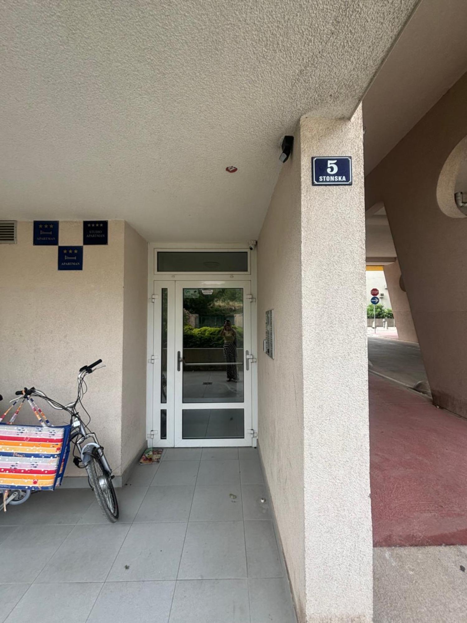 Apartment Dalmatinos Split Znjan Exterior photo